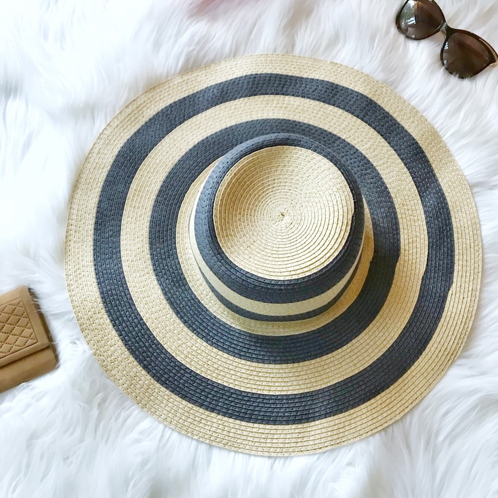 Striped Sun Hat - Picture 7 of 8
